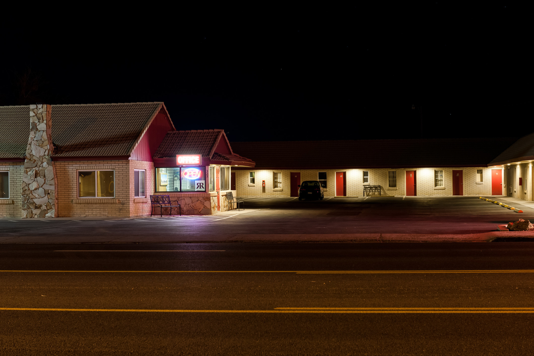 motel on side of road