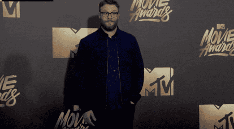 GIF seth rogen pointing on red carpet