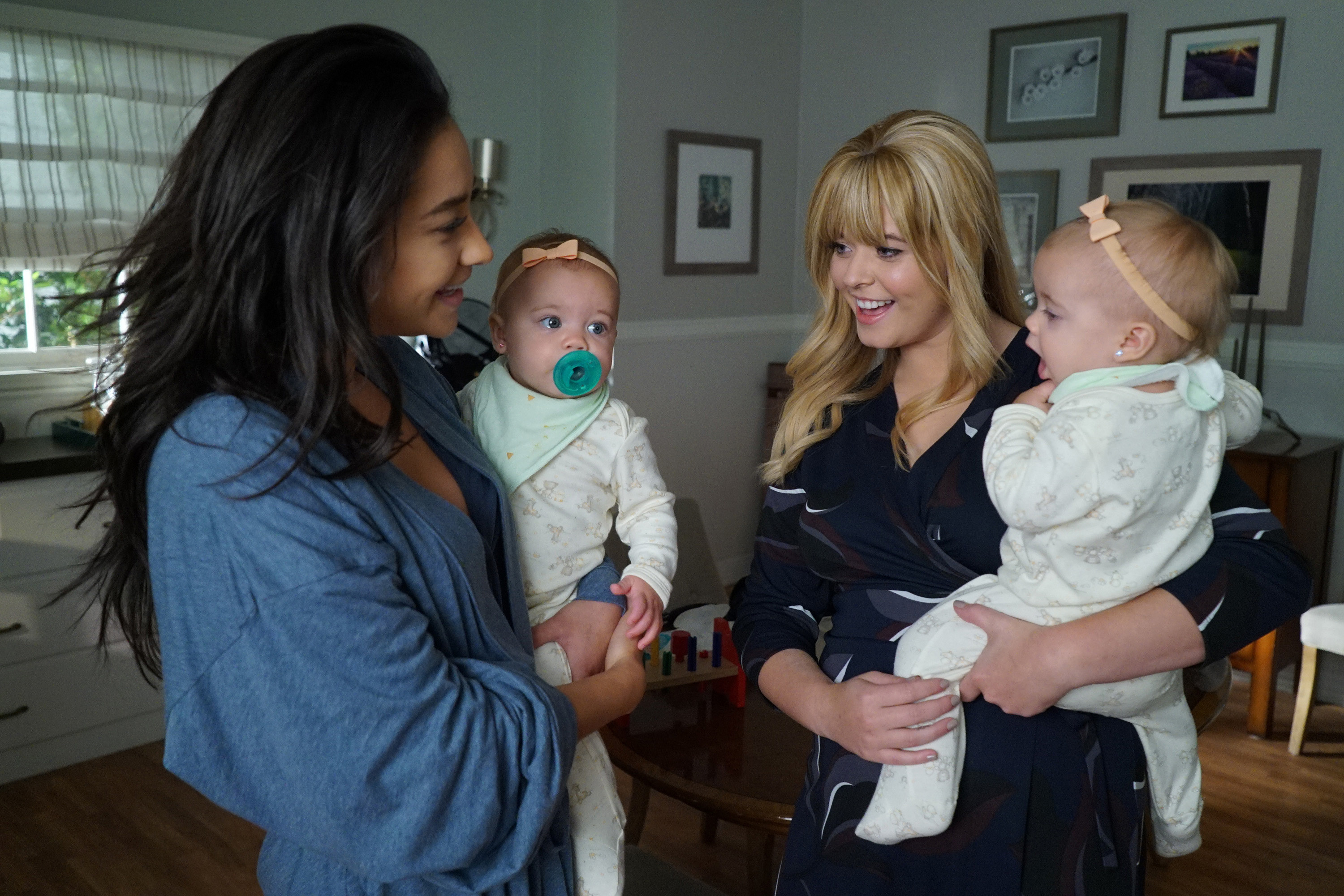 Emily and Alison in &quot;The Perfectionists&quot; holding their babies.