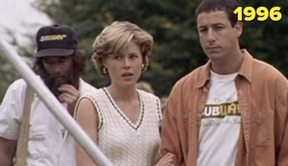 Julie Bowen in a vest on the golf court in &quot;Happy Gilmore&quot;