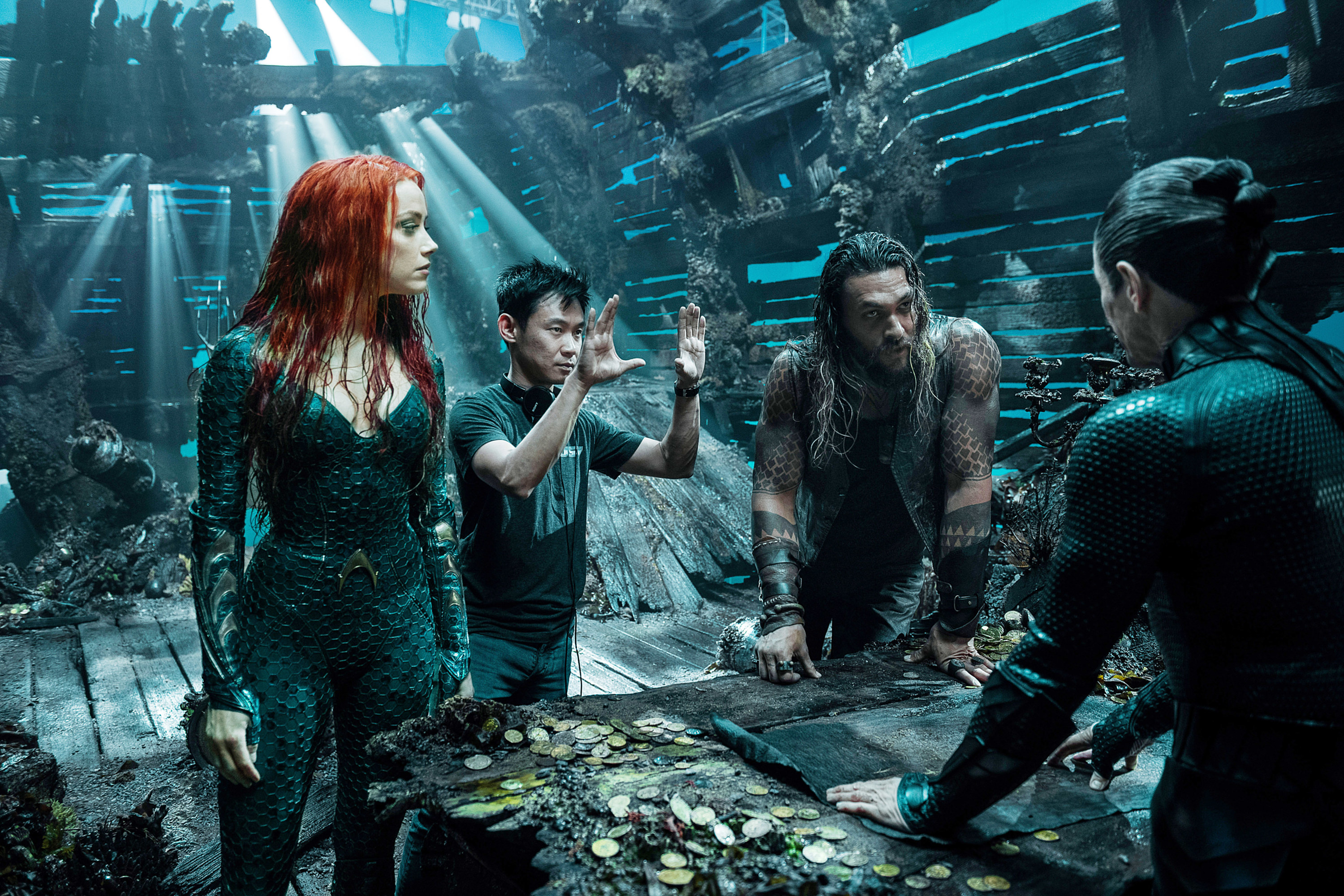 A scene from Aquaman with Heard and Momoa