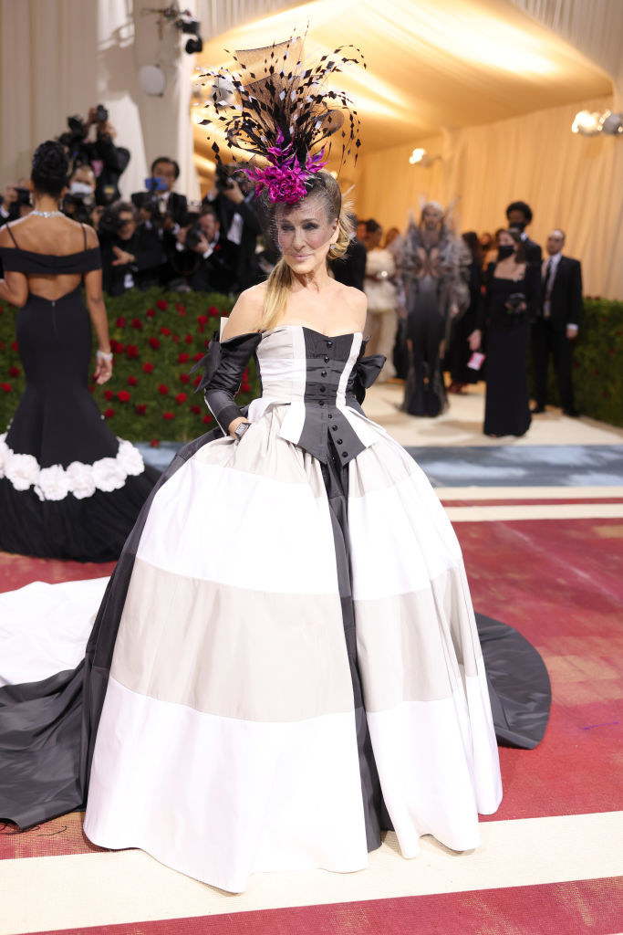 Sarah Jessica Parker posing on the red carpet