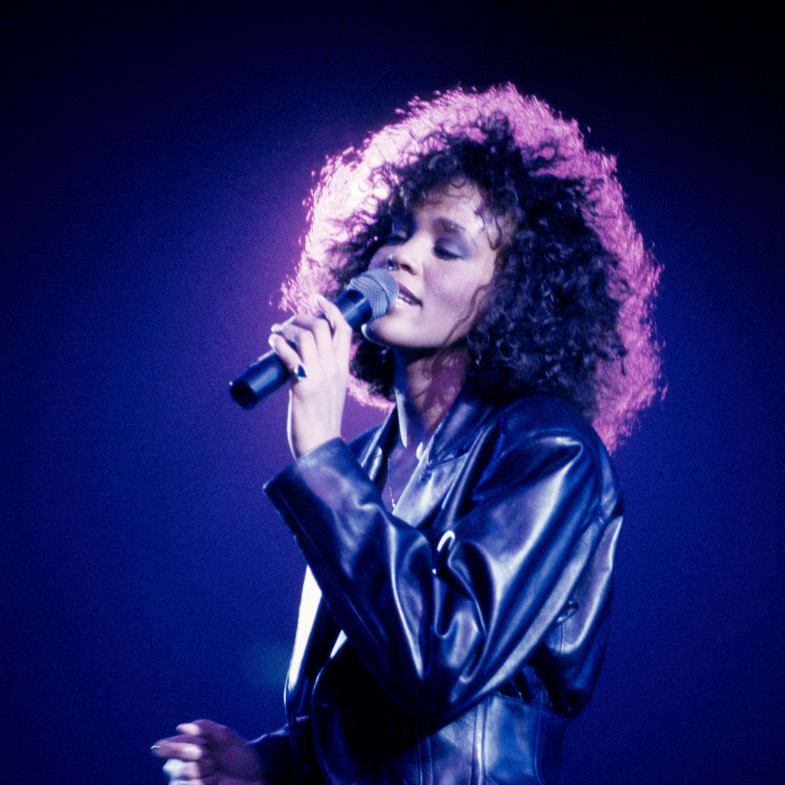 Whitney Houston sings on stage at Wembley Arena in 1988