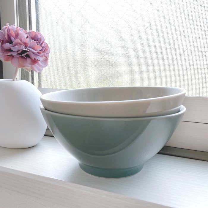 CAINZ(カインズ)のおすすめキッチングッズ「軽スタ軽量磁器食器 飯椀大」