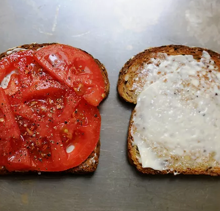 tomato sandwich two halves