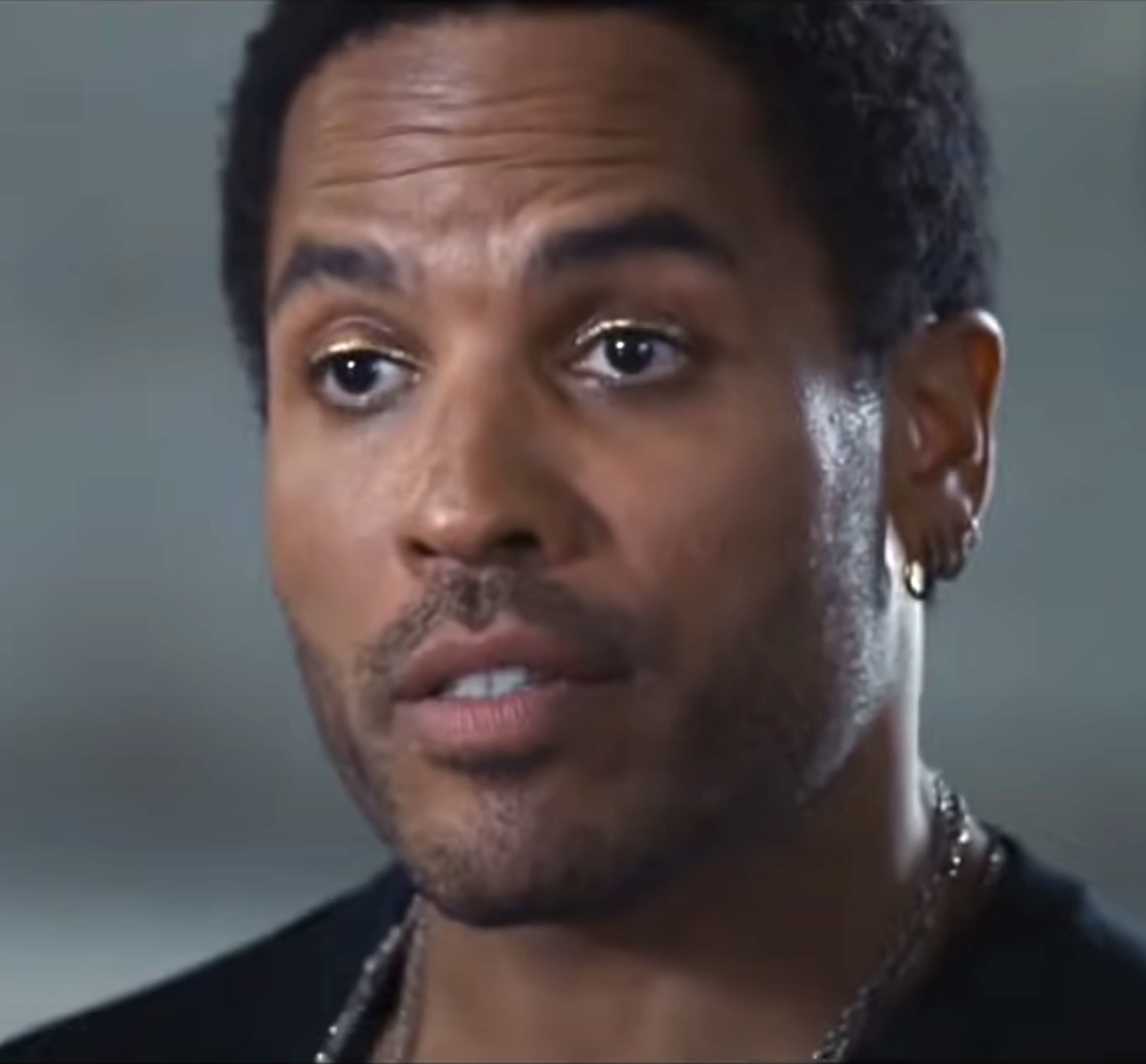 cinna hunger games actor