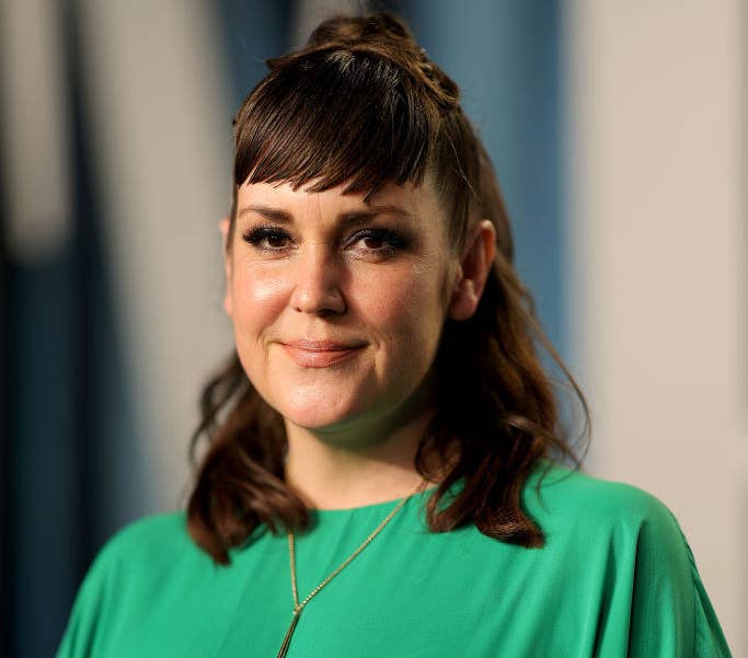 Closeup of Melanie Lynskey