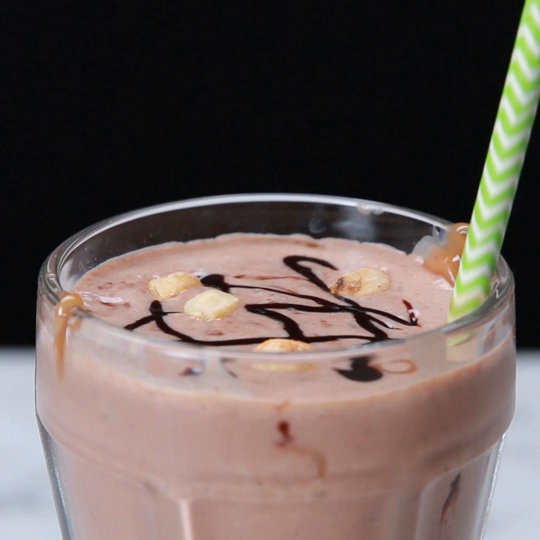 Snickers-flavored Protein Smoothie
