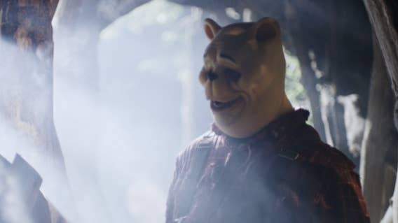 プーさんが殺人鬼に 新作ホラー映画に動揺が止まらない