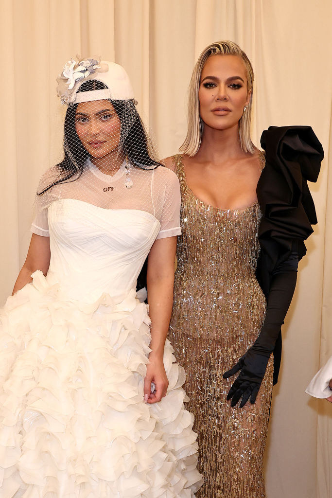 凯莉·詹纳（Kylie Jenner）和科洛·卡戴珊（Khloe Kardashian）