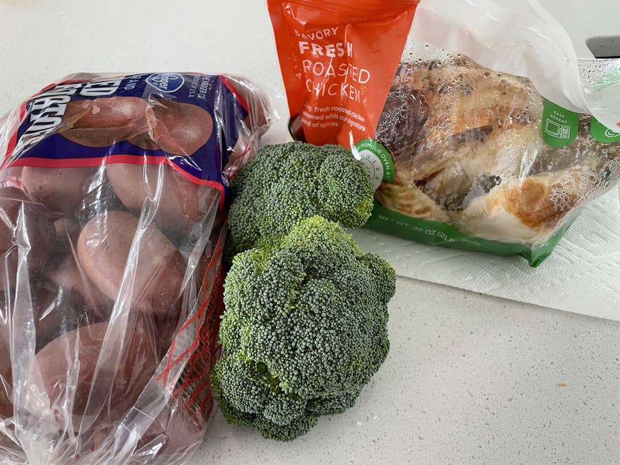 Toddler Naptime Mealprep: Stir fried broccoli, carrots and
