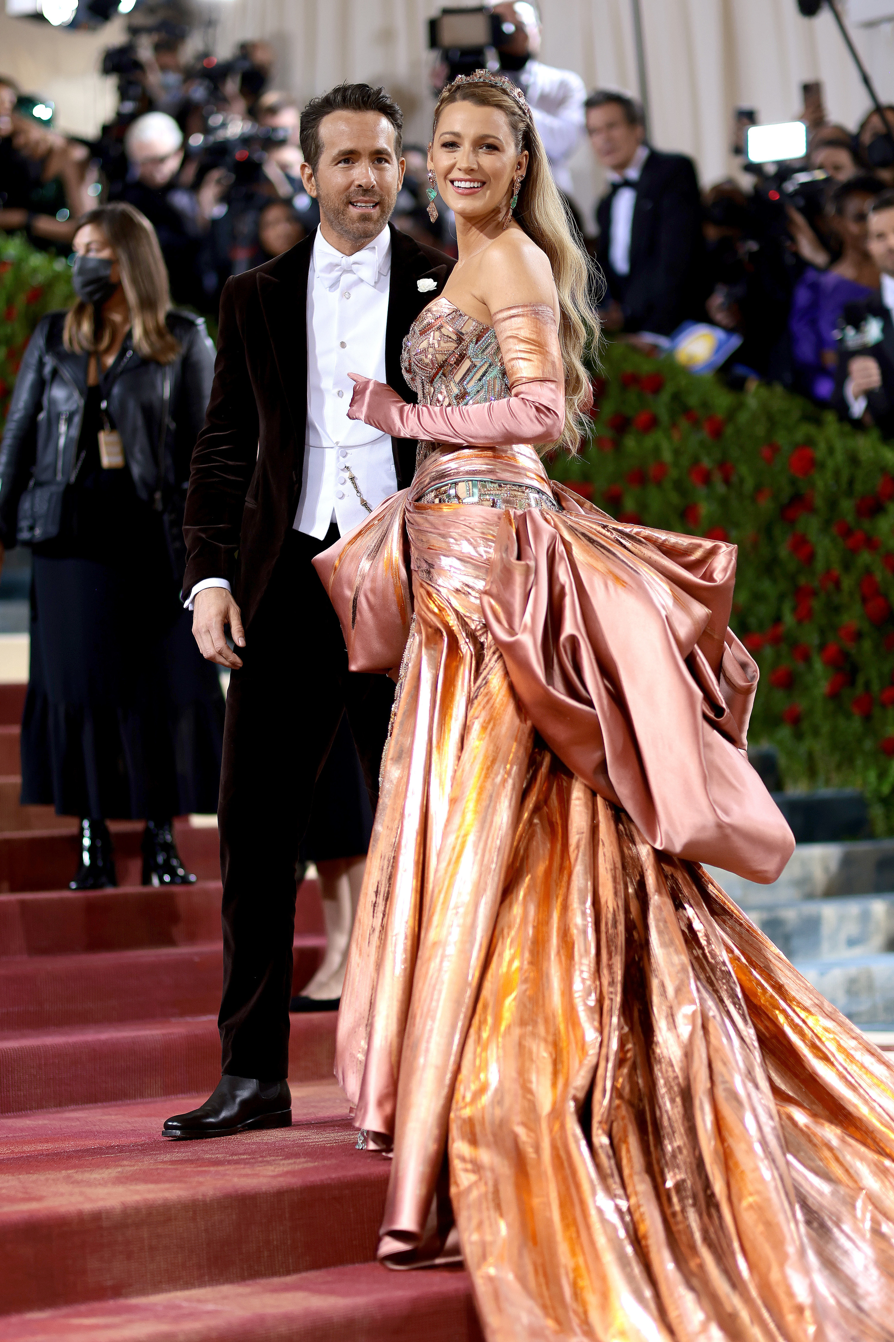 Ryan Reynolds' Reaction To Blake Lively's Dress At The Met Gala