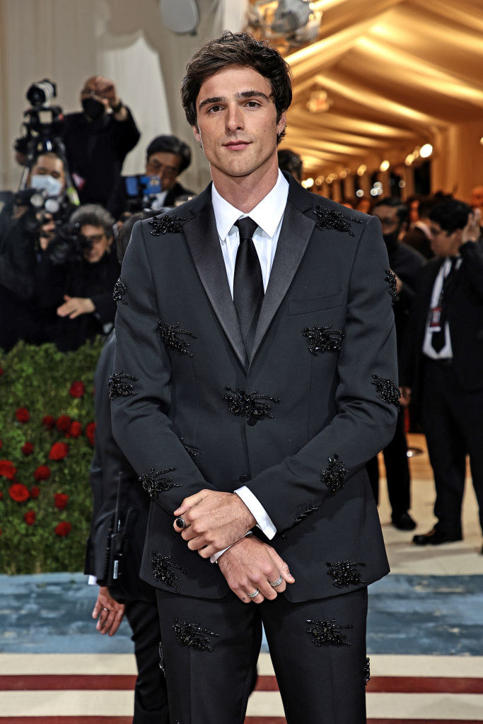Jacob Elordi in a a suit with embroidered black rhinestones