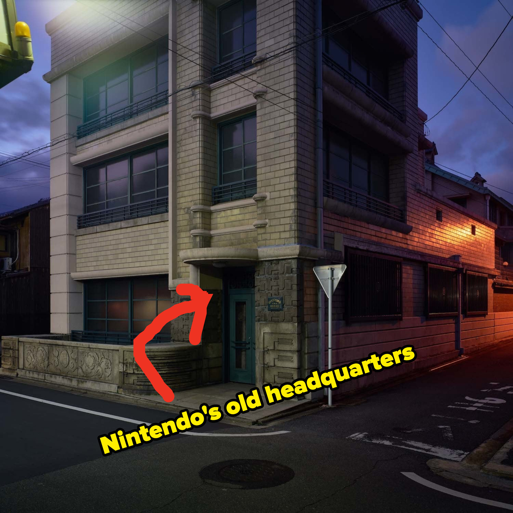 an arrow pointing to a building that was Nintendo&#x27;s old headquarters