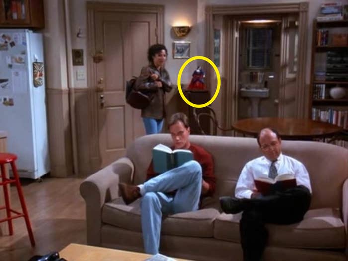 Elaine in Kevin&#x27;s apartment in &quot;Seinfeld&quot;