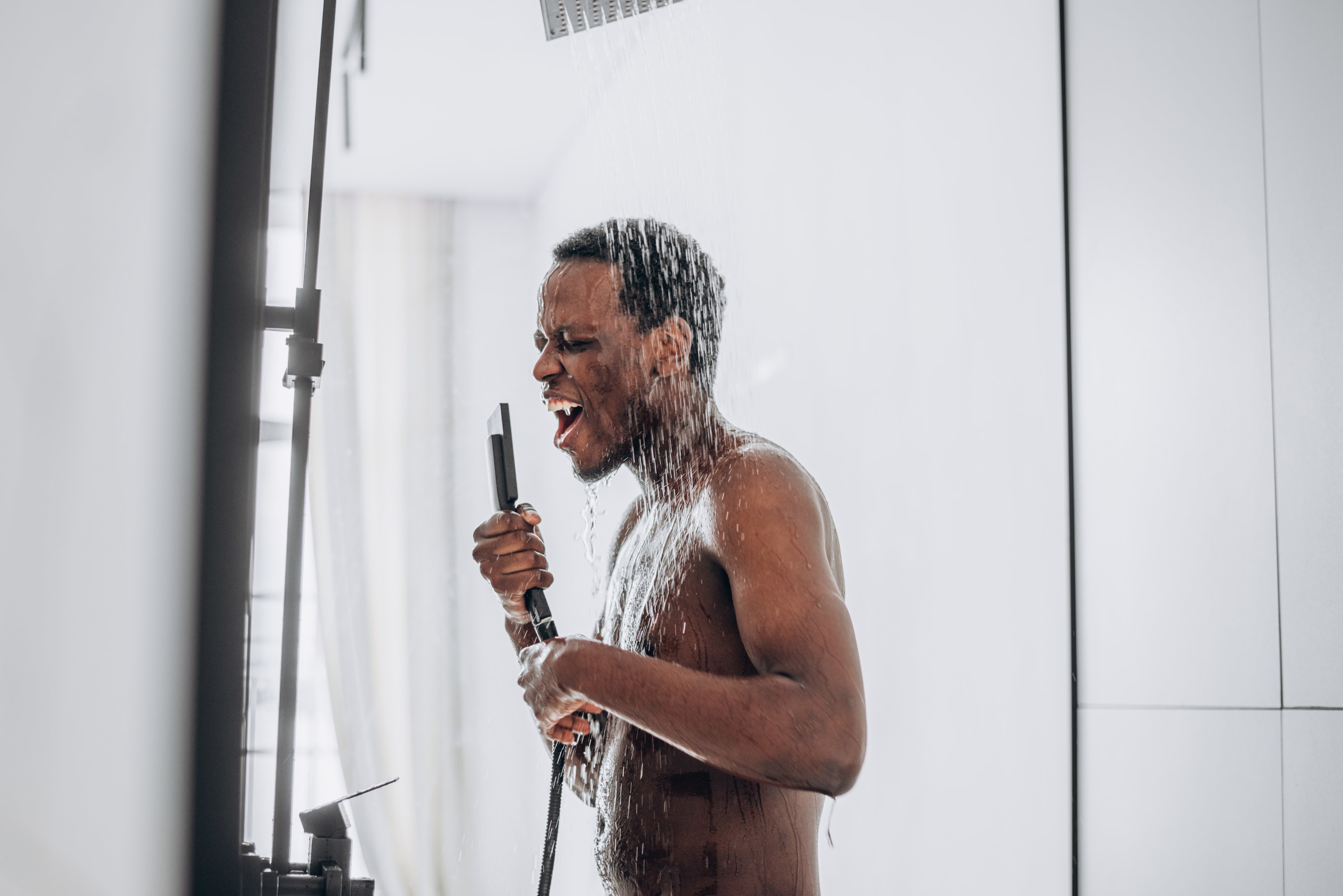 Man sings in the shower