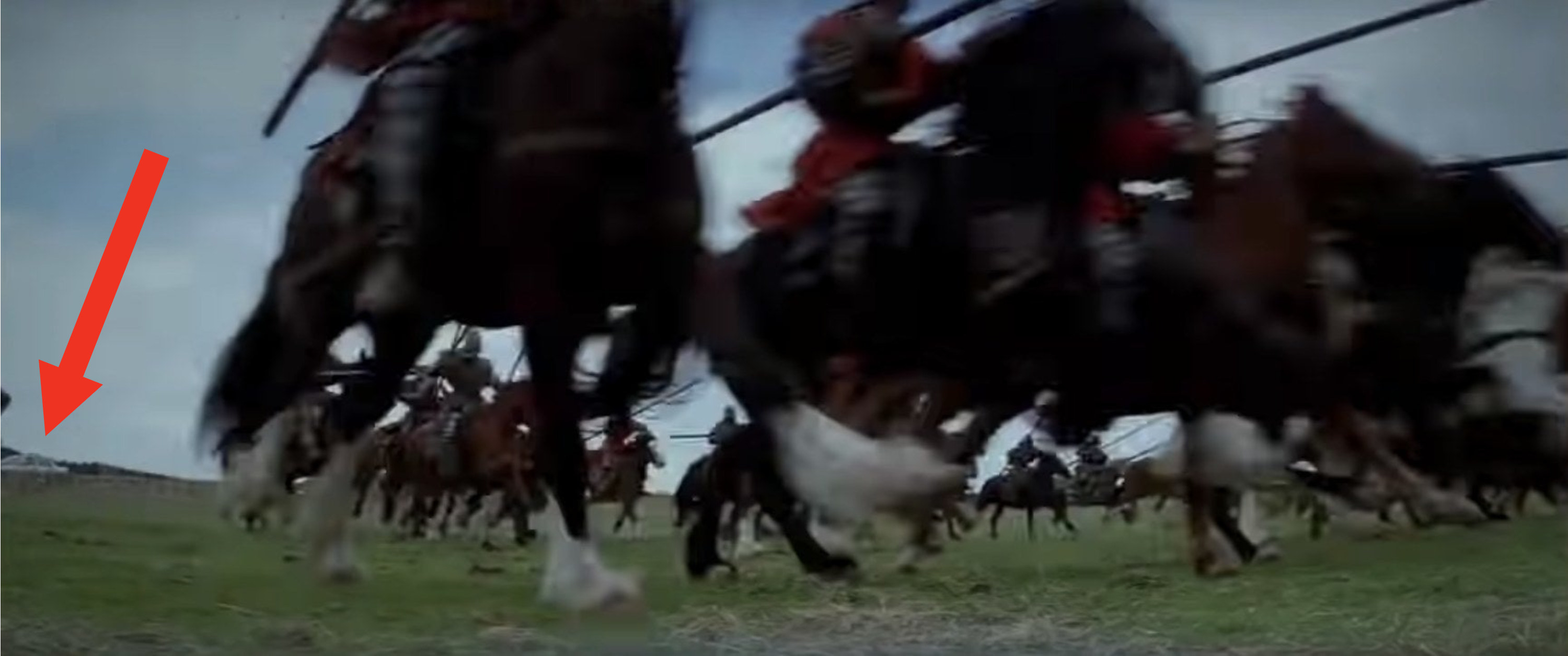 A car in the background of a shot in Braveheart
