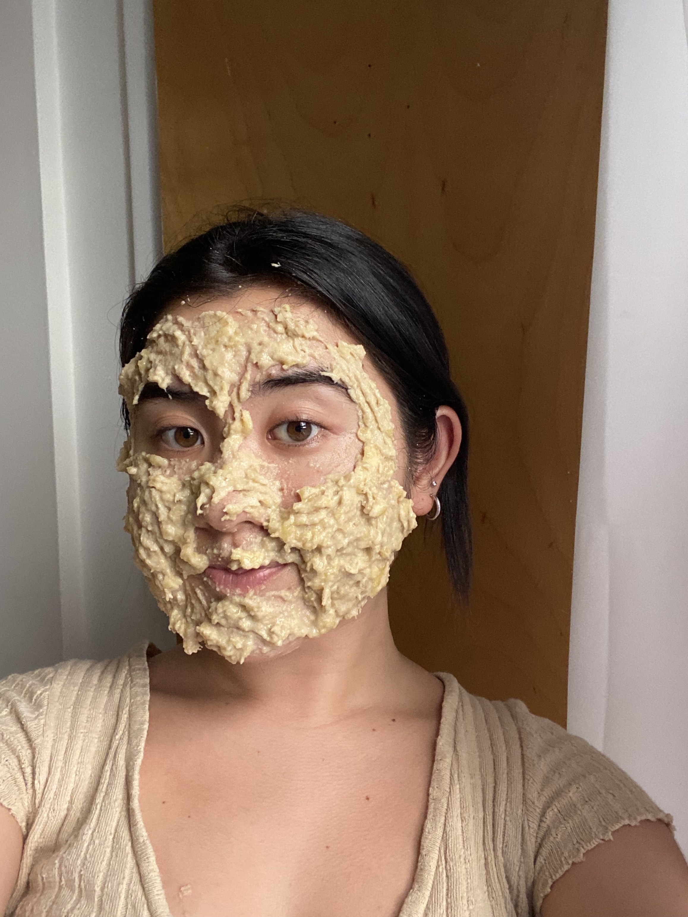 K-Pop Star Jeon Somis Banana Oatmeal Mask picture