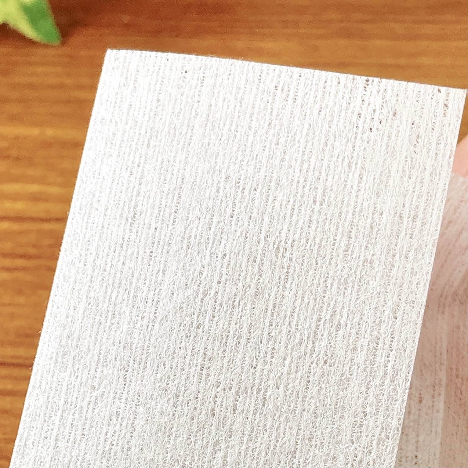 無印良品のおすすめの便利グッズ「携帯用メガネ拭き」