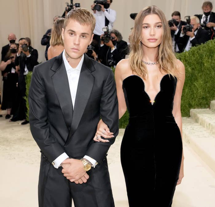 Justin and Hailey arm-in-arm on the MET Gala red carpet