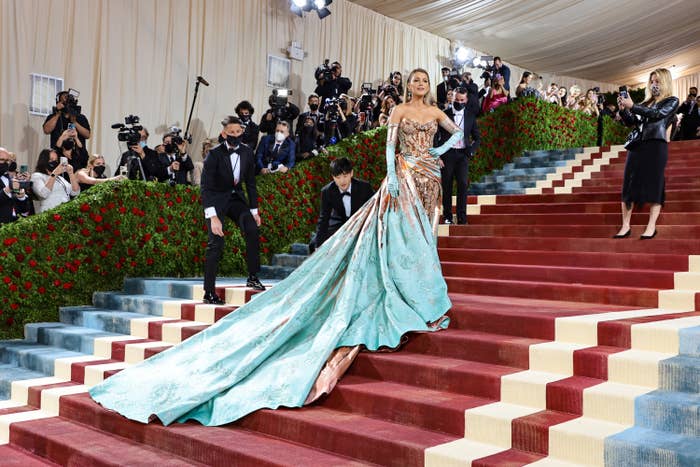 Blake Lively posing on the red carpet