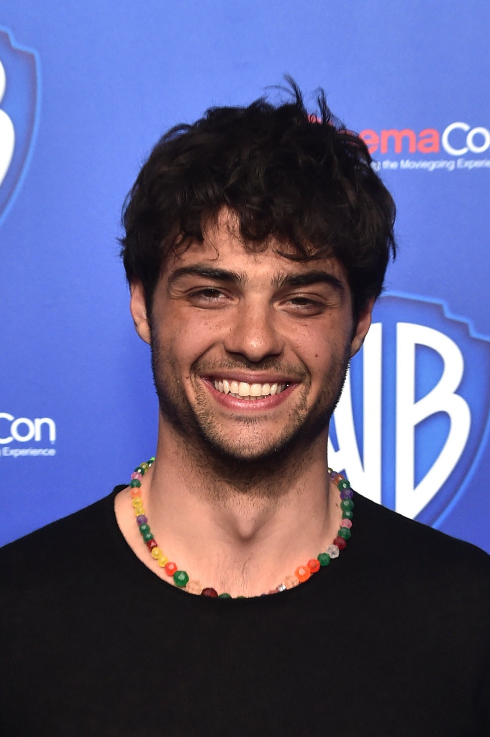 noah centineo is shown