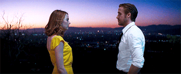 Emma Stone as Mia and Ryan Gosling as Sebastian move in towards each other