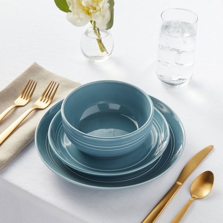 A place setting in the blue color