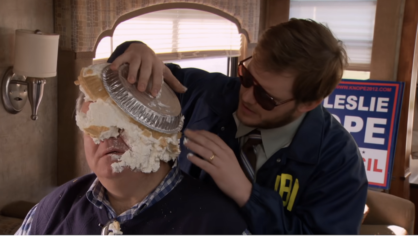 Andy dropping a pie on Jerry&#x27;s head