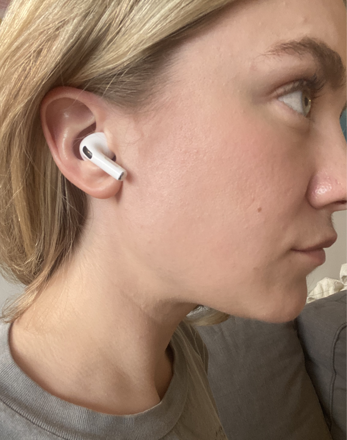 BuzzFeed editor wearing AirPods Pro