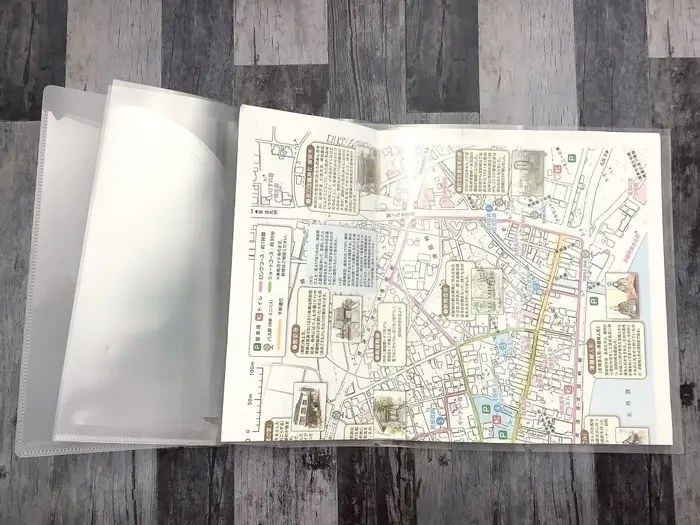 無印良品のオススメのお出かけグッズ「三ツ折りが簡単に作れるスリムチケットホルダー」