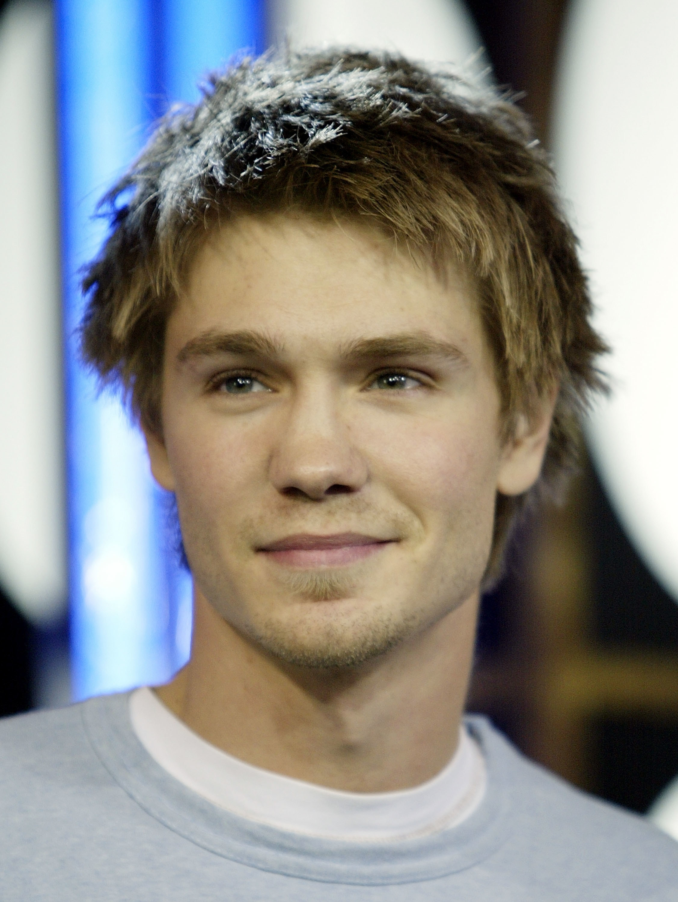 Chad Michael Murray makes an appearance on MTV for the "TRL BreakOut Stars Week" on January 16, 2004
