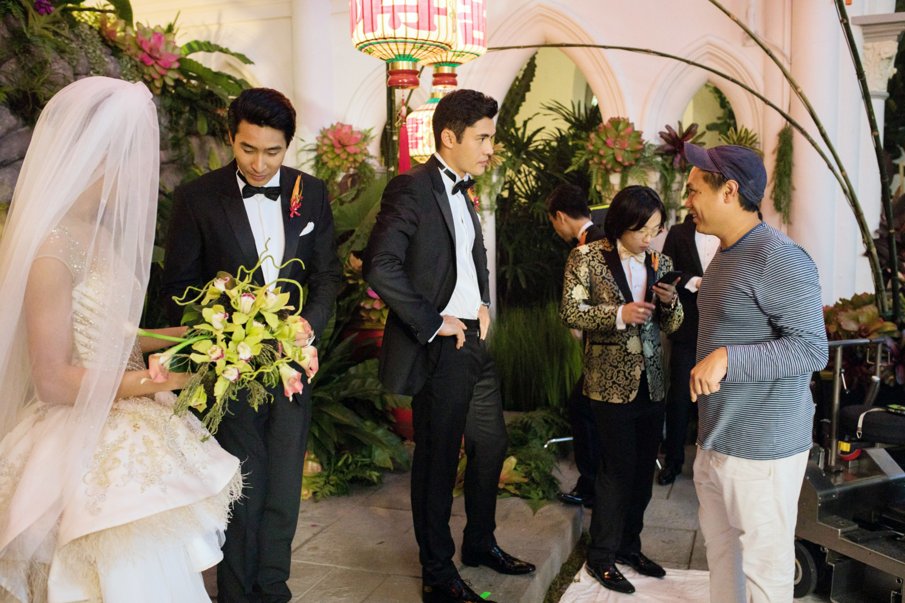 Behind-the-scenes of Crazy Rich Asians&#x27; wedding scene