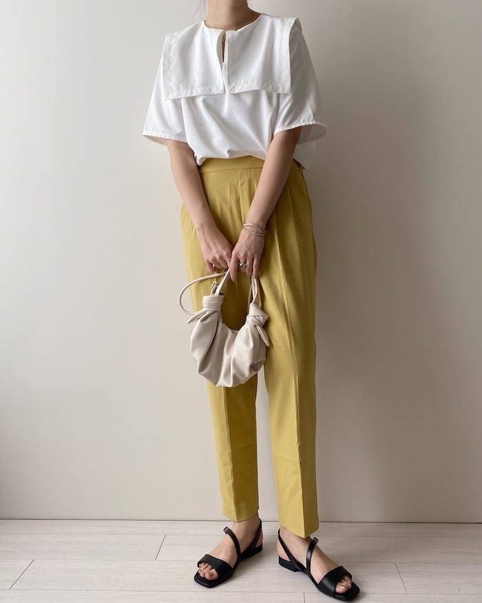 体型カバーの天才では？GUの「1690円トップス」めちゃめちゃ小顔に  