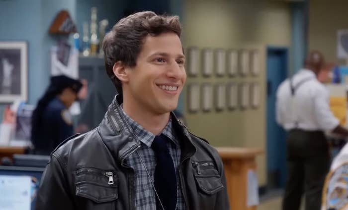 Jake in the precinct in &quot;Brooklyn Nine-Nine&quot;