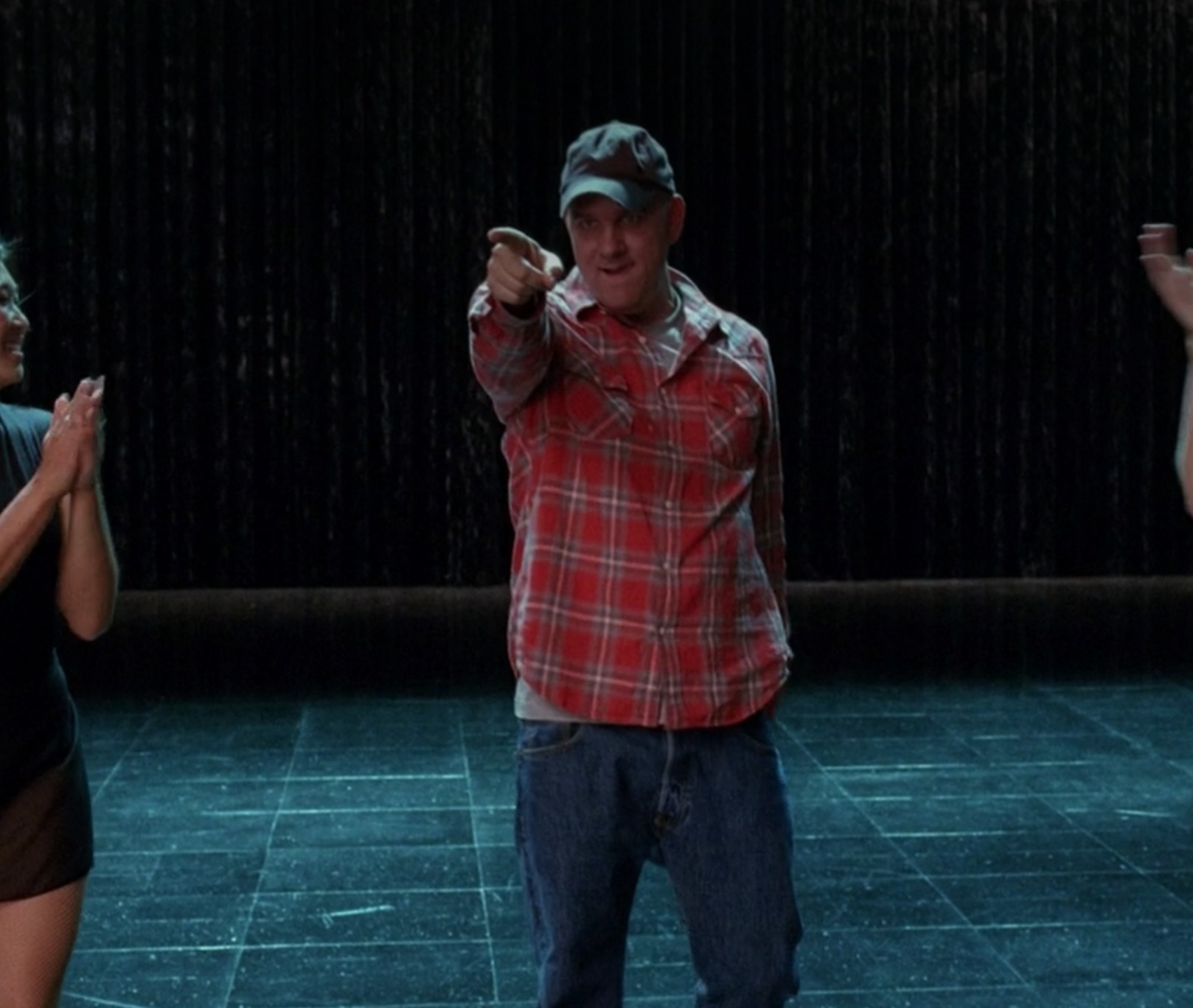 Burt dancing for Kurt in glee