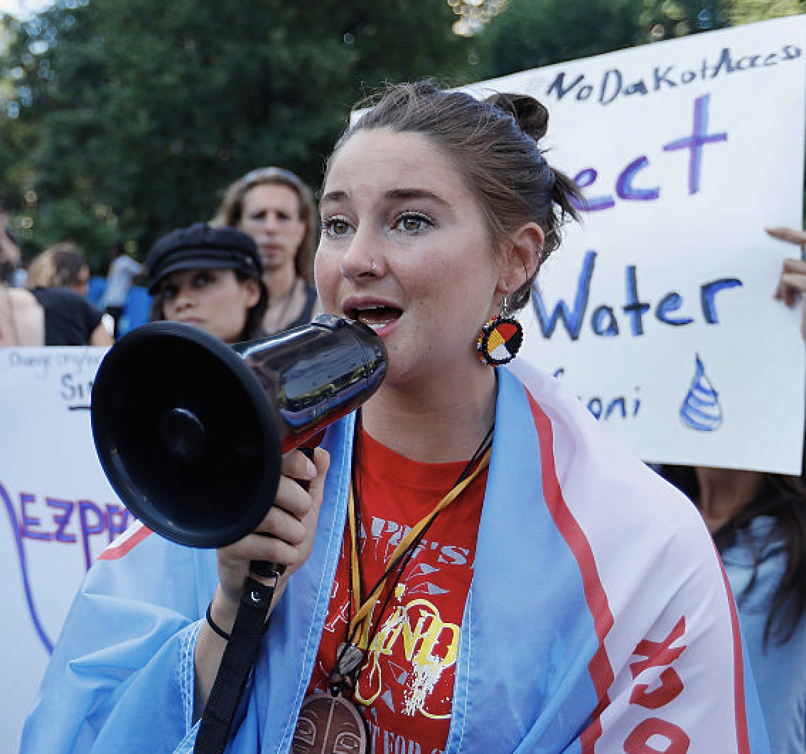 Shailene Woodley protesting at Standing Rock.