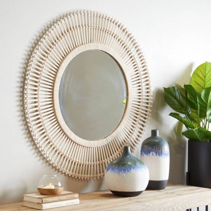 the round bamboo wall mirror