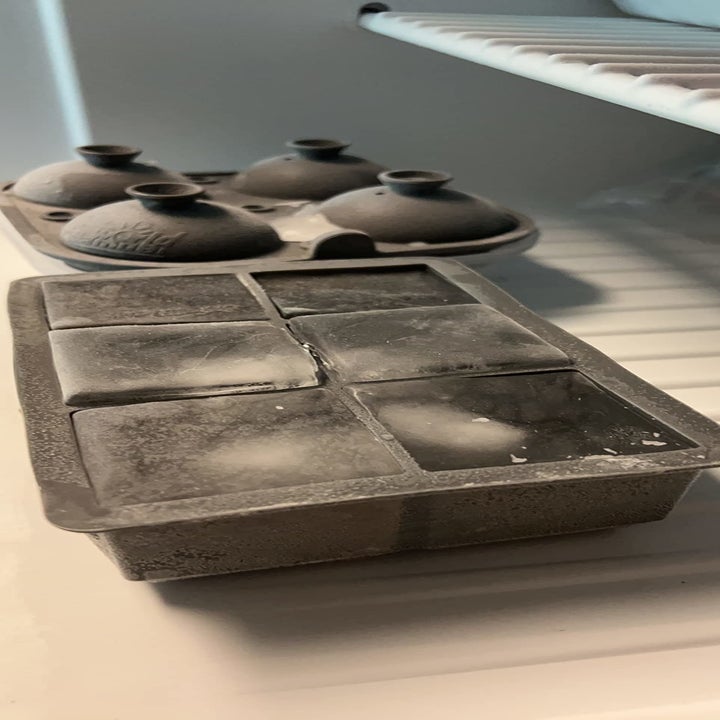 a reviewer's photo with the ice inside