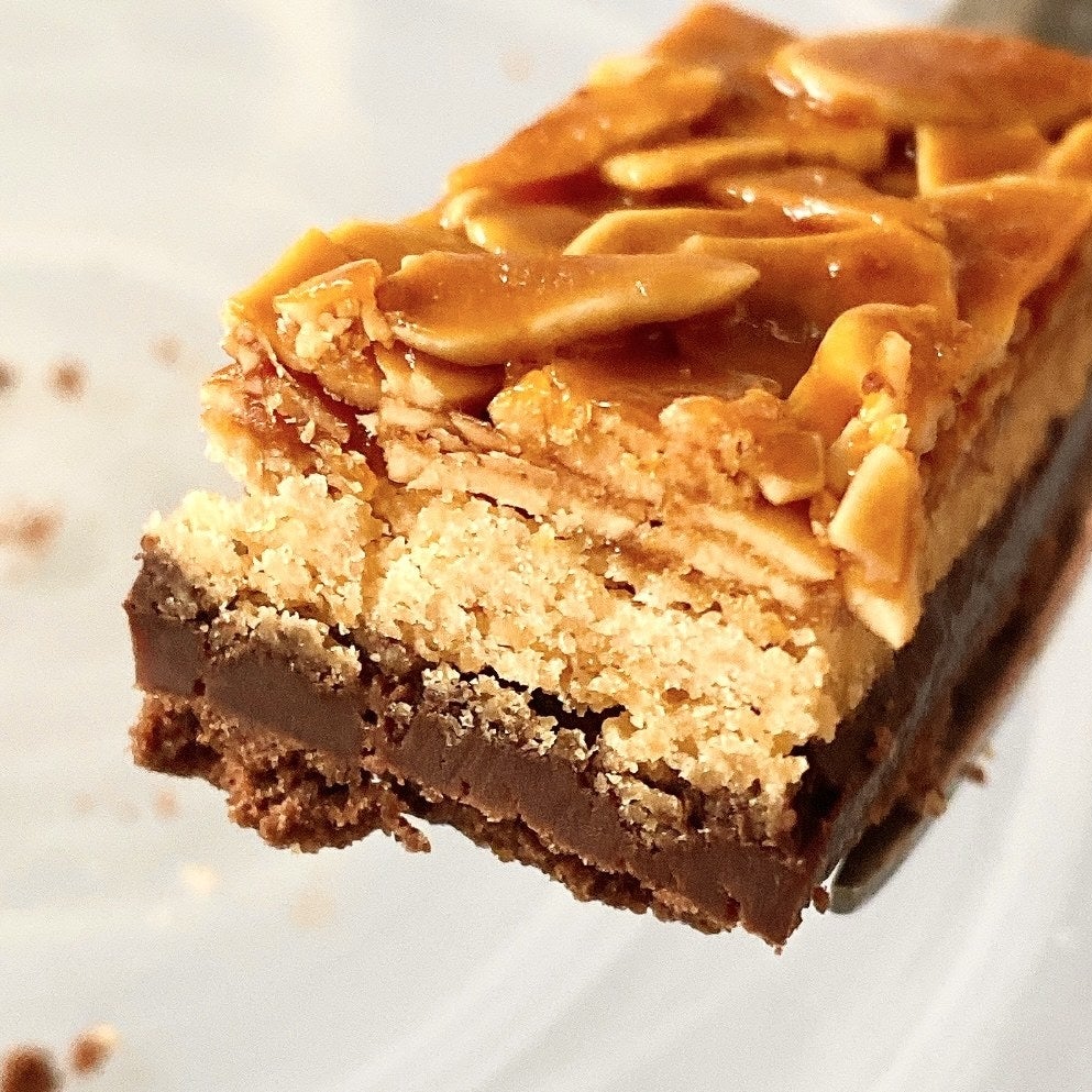 ケーキ屋さんが泣いちゃうよ ファミマの 198円スイーツ サクほろ食感が美味しすぎる