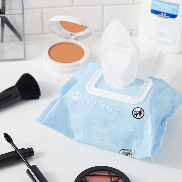 The makeup remover wipes