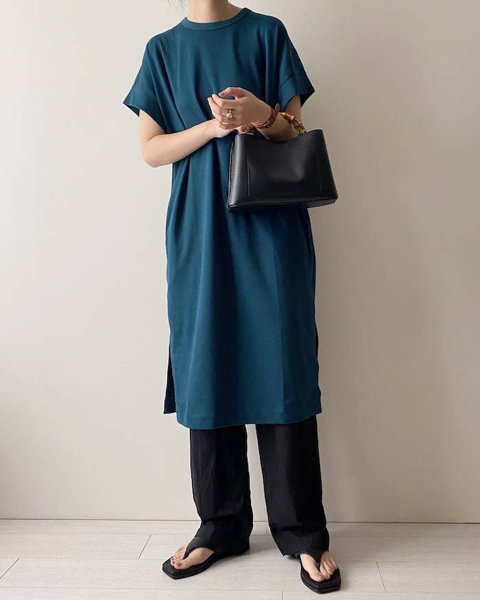 ジャージみたいに楽ちん ユニクロの ゆったりワンピ 夏はこういうのが一番使えるのよ