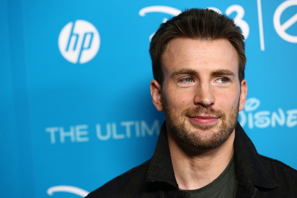 A closeup of Chris Evans smirking