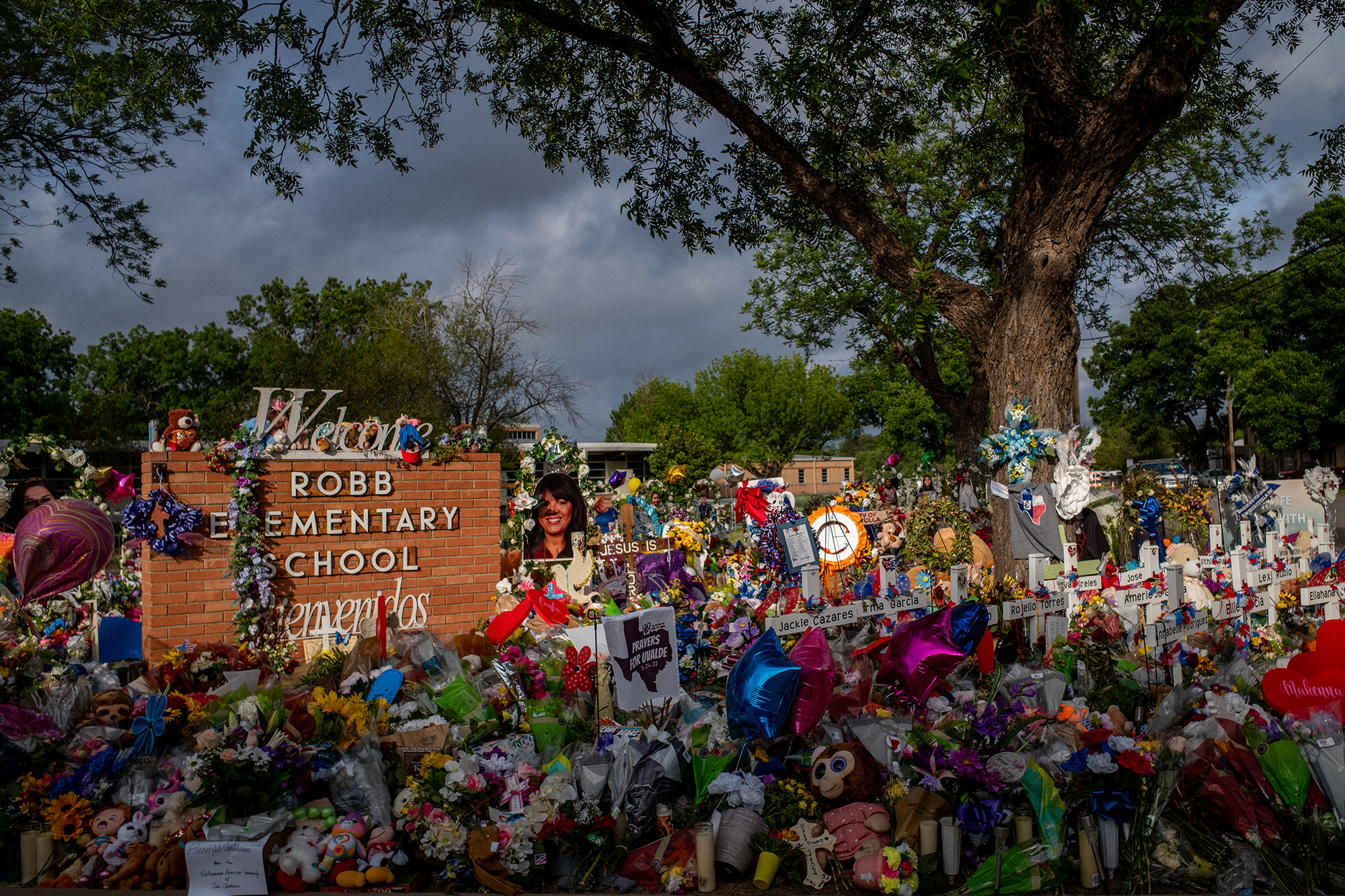 A photo of a memorial to the victims of the Robb Elementary School shooting in Uvalde, Texas