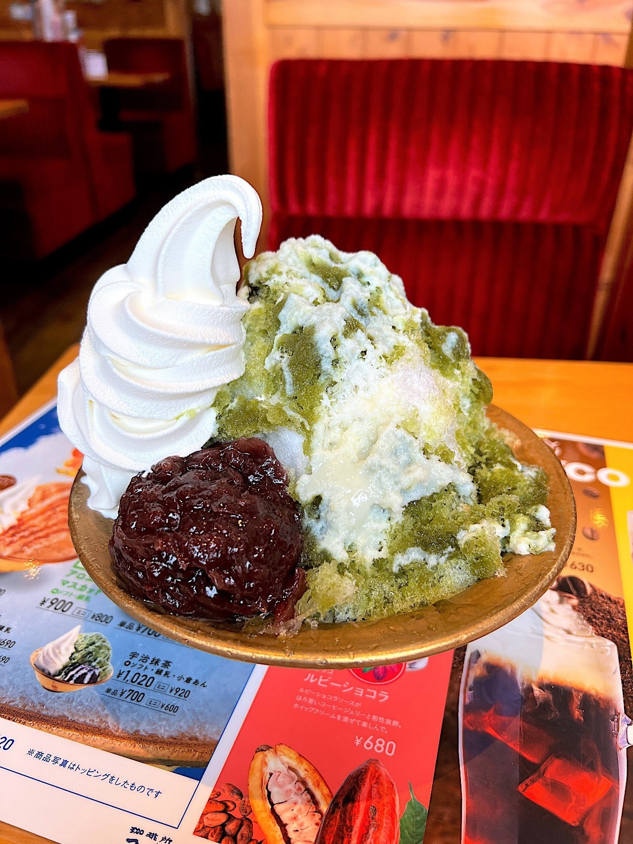 思わず5度見しちゃったよ コメダの デカ盛りスイーツ 衝撃的なボリュームなんだけど