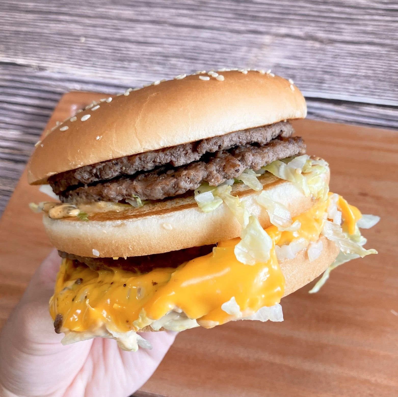 小学生が考えたの？マクドナルドの「巨大ビッグマック