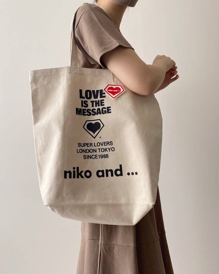 待って 懐かしすぎる ニコアンドの 贅沢コラボバッグ めちゃめちゃエモすぎるって