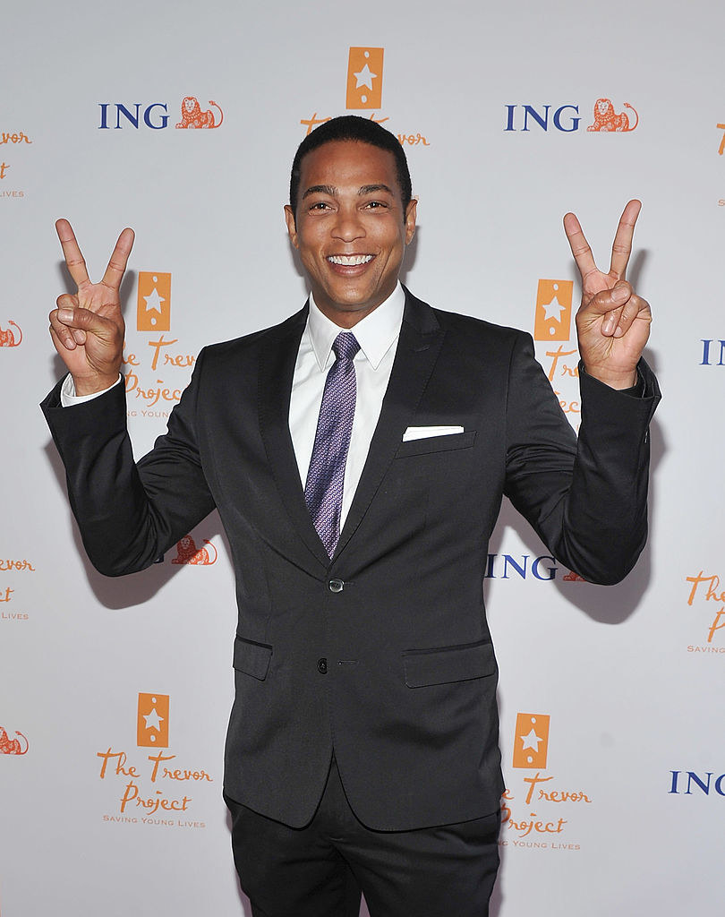 Don Lemon holding up the peace sign