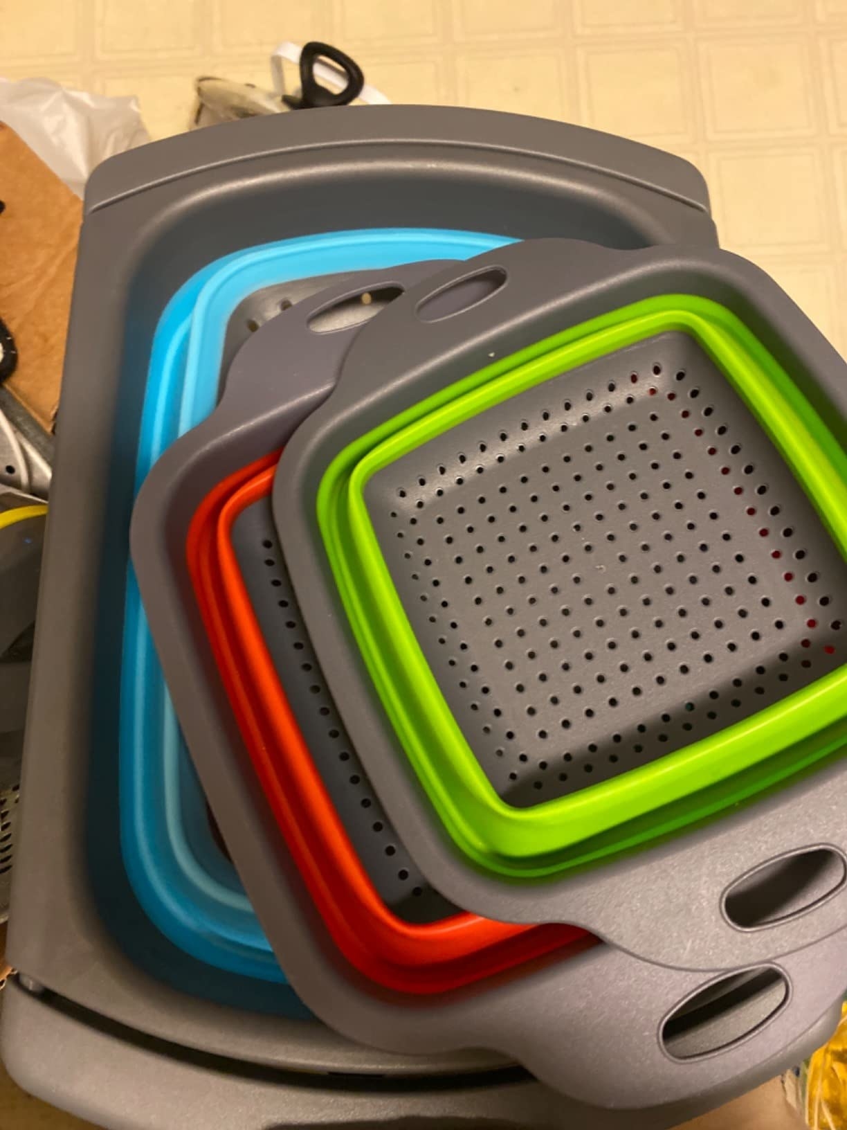 the three collapsable colander