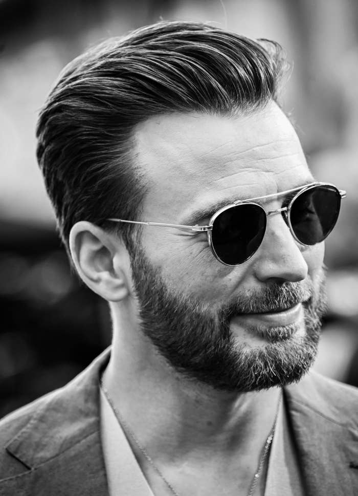 Proof That Chris Evans Is Extremely, Devastatingly Hot